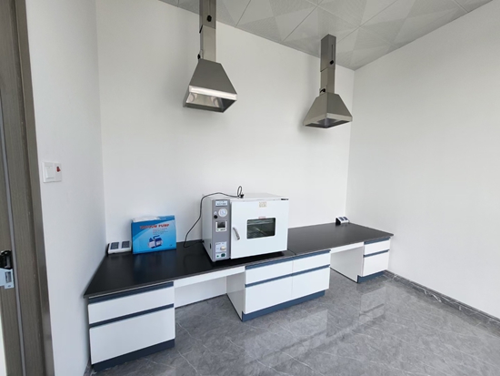 全鋼中央實(shí)驗(yàn)臺(tái)