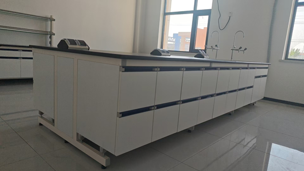 實(shí)驗(yàn)臺(tái)生產(chǎn)