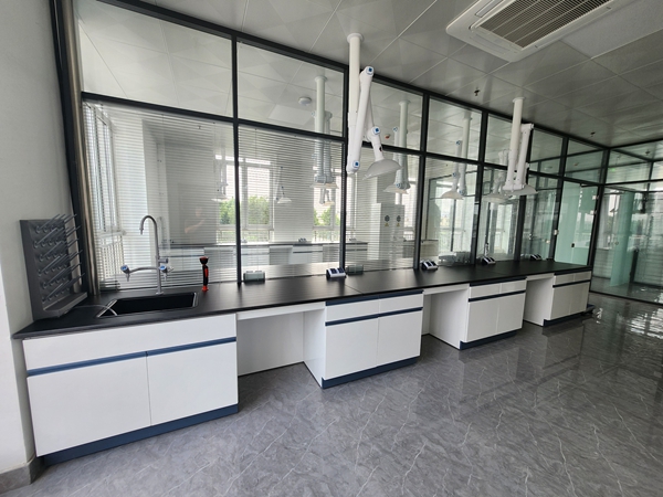 河南全鋼實(shí)驗(yàn)臺(tái)